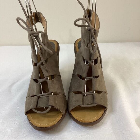 Melrose and Market Tan Lace-up Wedge Sandal Size 7.5 - Picture 2 of 12